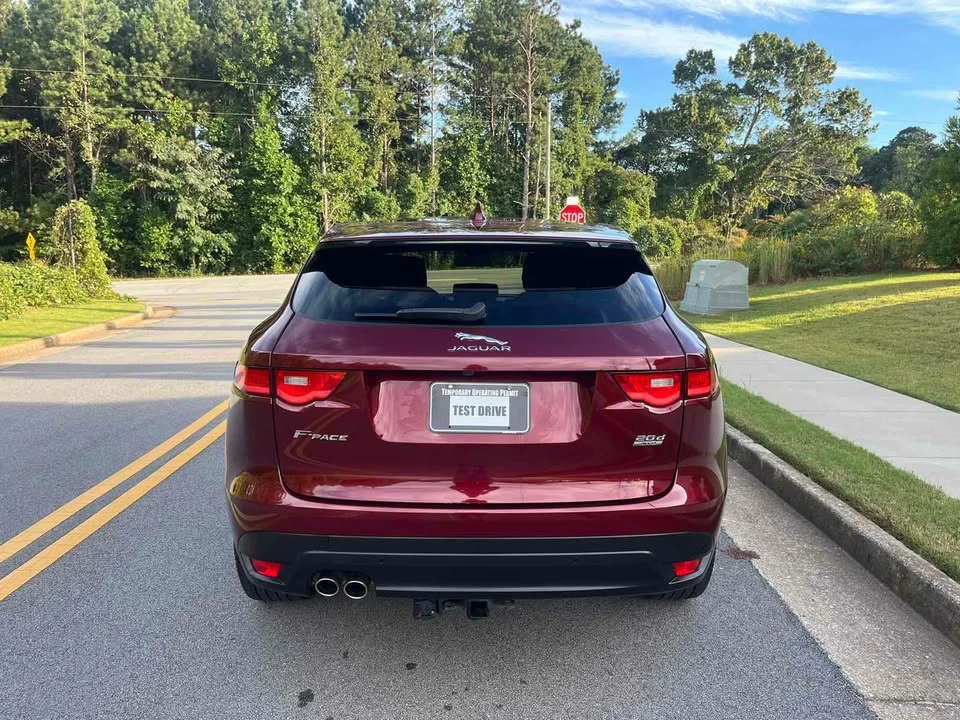 2017 Jaguar F-Pace - Image 4 of 17