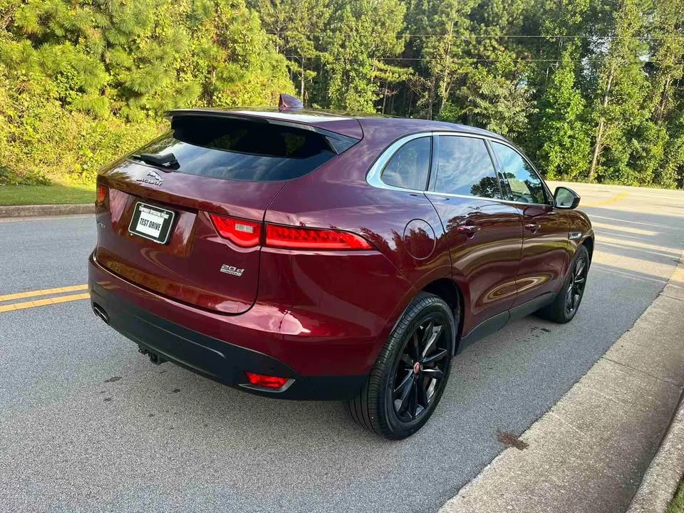 2017 Jaguar F-Pace - Image 3 of 17