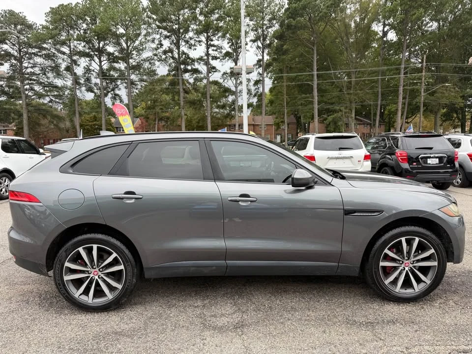 2017 Jaguar F-Pace - Image 6 of 20