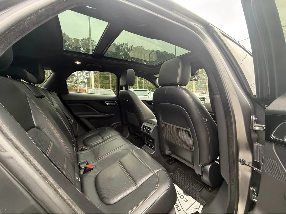 2017 Jaguar F-Pace - Image 17 of 20