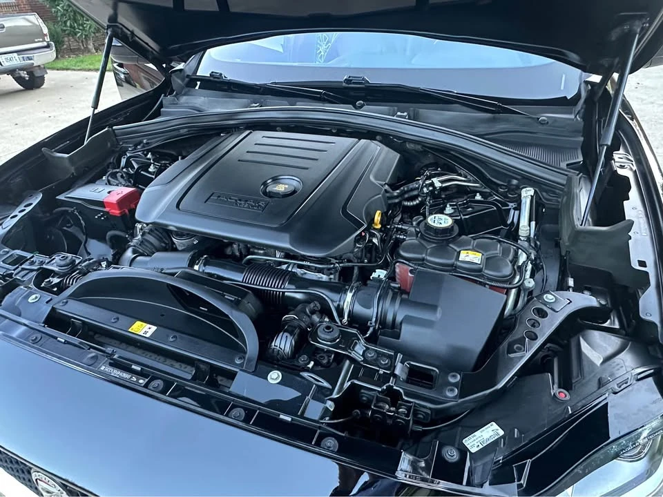 2017 Jaguar F-Pace - Image 15 of 16