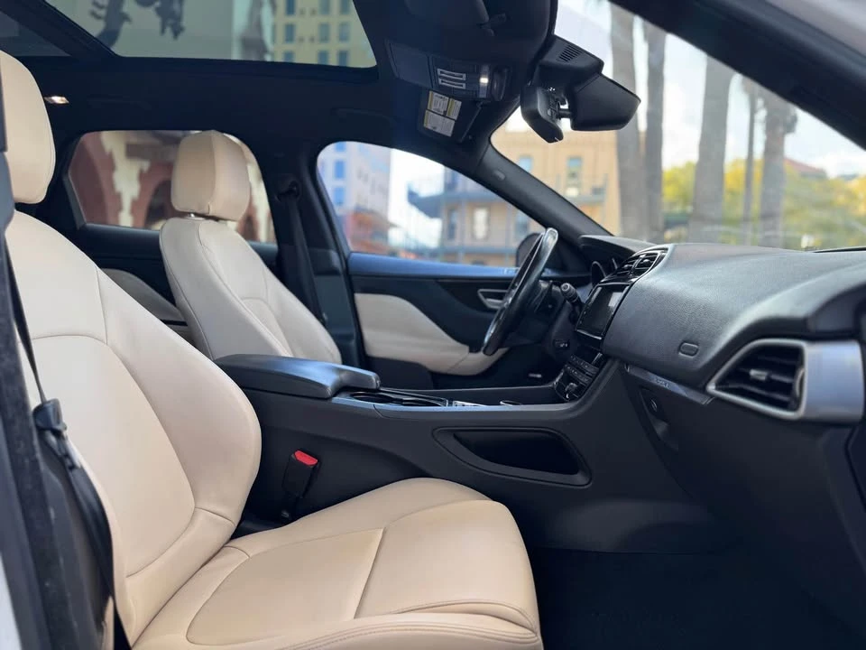 2017 Jaguar F-Pace - Image 15 of 15