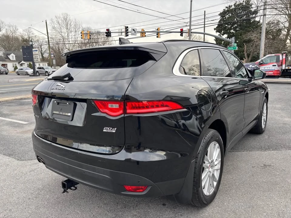2017 Jaguar F-Pace - Image 6 of 15