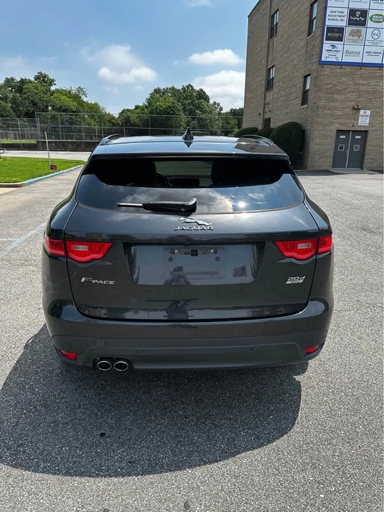 2017 Jaguar F-Pace - Image 6 of 14