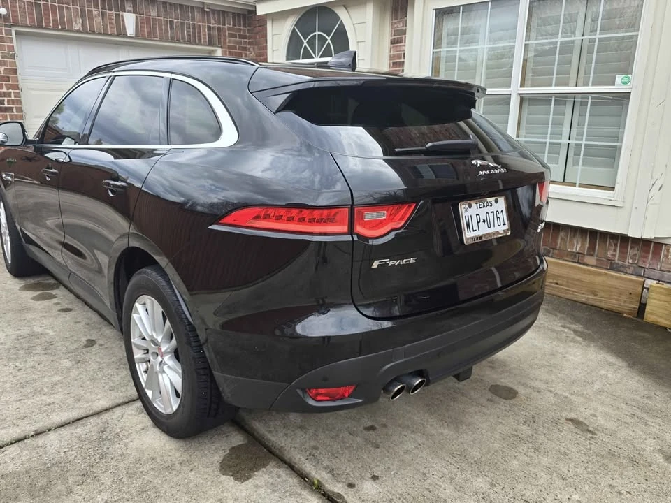 2017 Jaguar F-Pace - Image 3 of 9