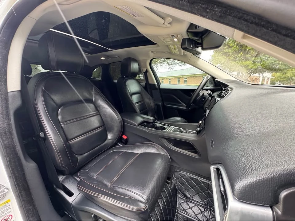 2017 Jaguar F-Pace - Image 10 of 21