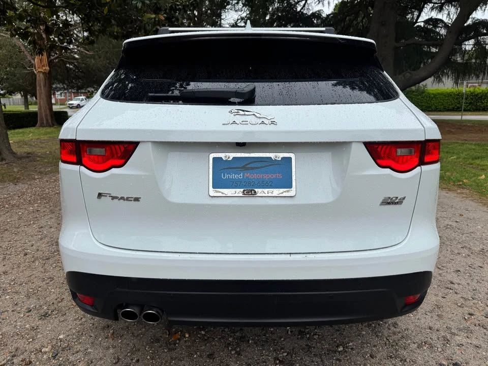 2017 Jaguar F-Pace - Image 3 of 21