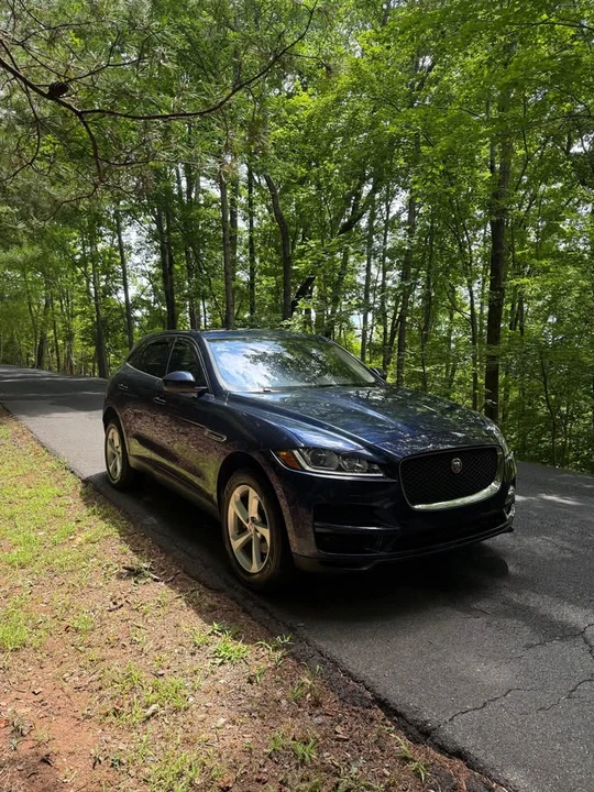 2017 Jaguar F-Pace - Image 3 of 18