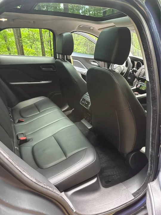 2017 Jaguar F-Pace - Image 17 of 18