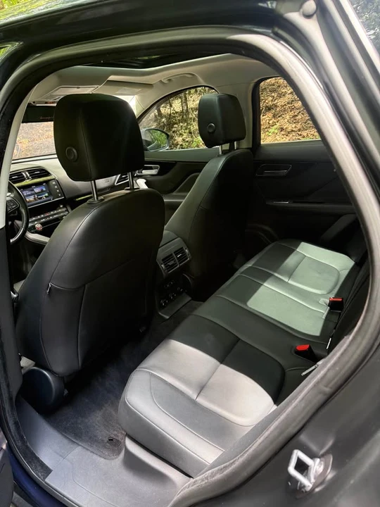 2017 Jaguar F-Pace - Image 13 of 18