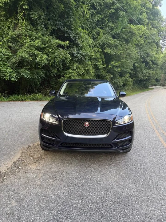 2017 Jaguar F-Pace - Image 2 of 15