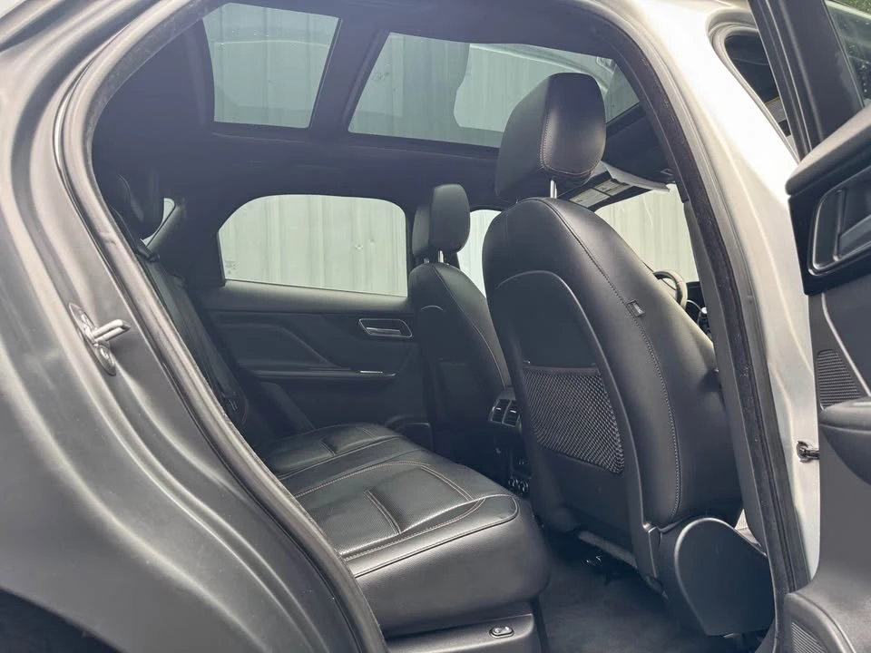 2017 Jaguar F-Pace - Image 17 of 20