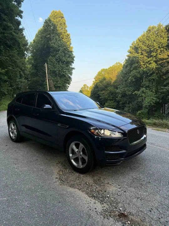 2017 Jaguar F-Pace - Image 6 of 15