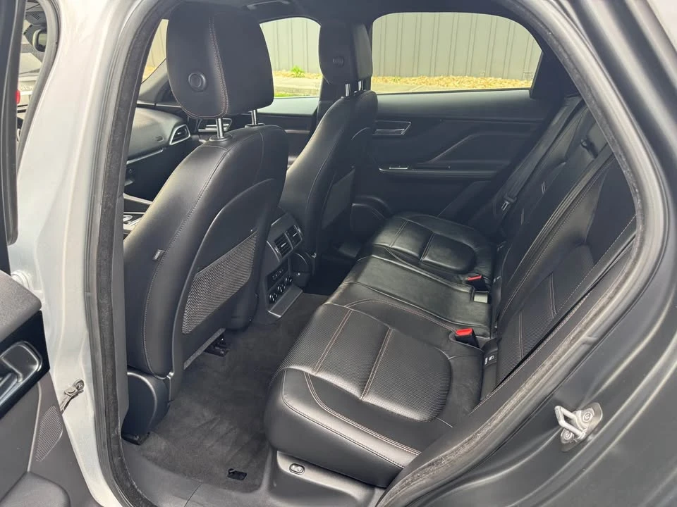 2017 Jaguar F-Pace - Image 13 of 20