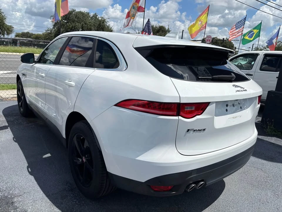 2017 Jaguar F-Pace - Image 3 of 7