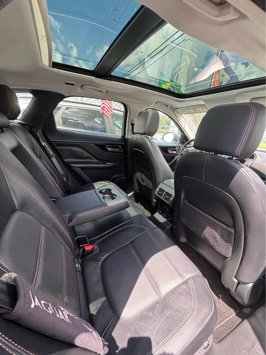 2017 Jaguar F-Pace - Image 5 of 7