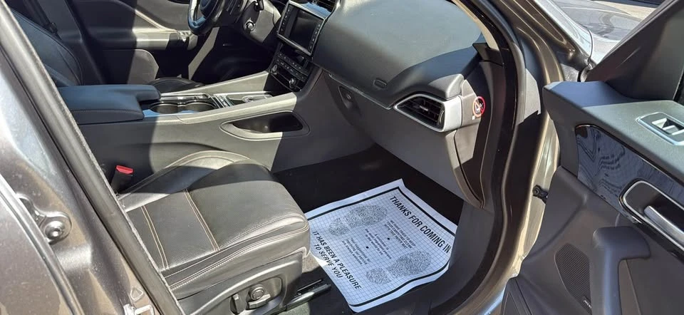2017 Jaguar F-Pace - Image 14 of 20