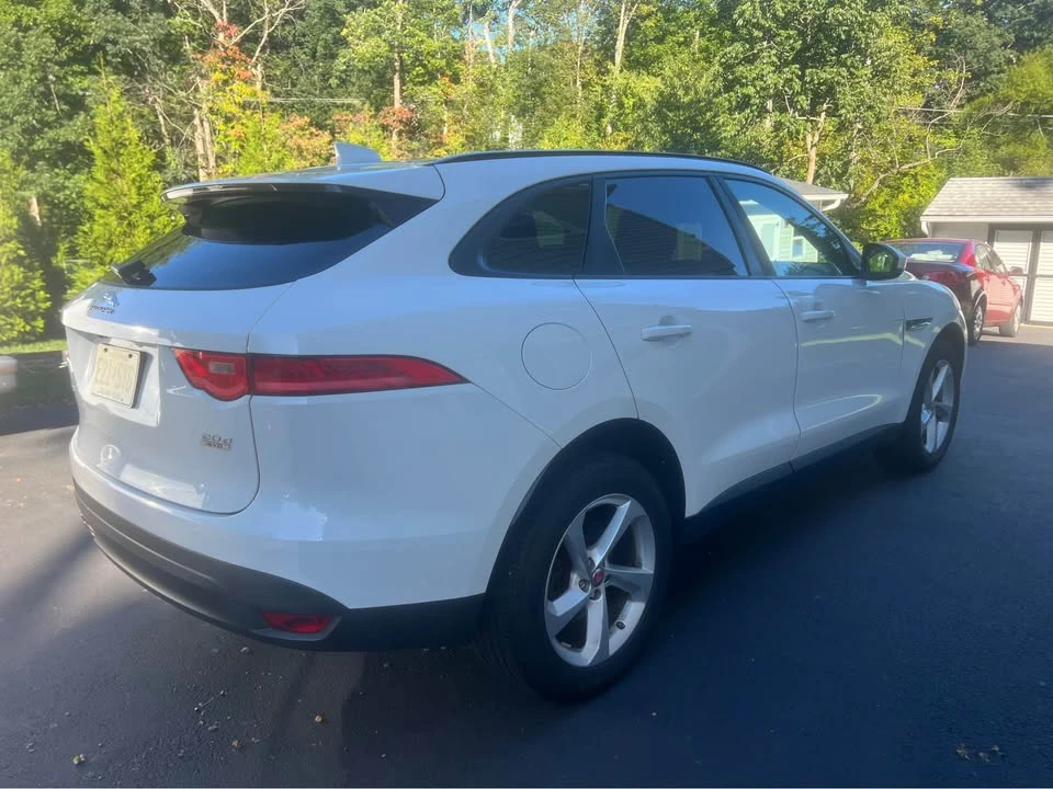 2017 Jaguar F-Pace - Image 5 of 20