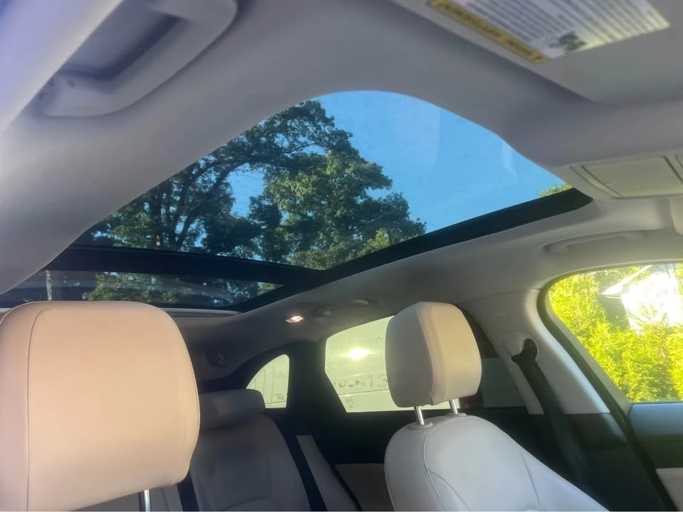 2017 Jaguar F-Pace - Image 14 of 20
