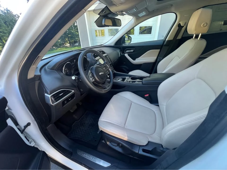 2017 Jaguar F-Pace - Image 9 of 20