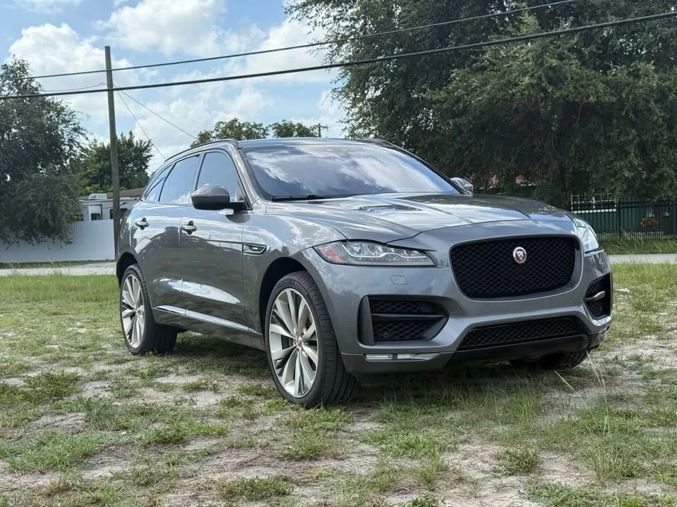 2017 Jaguar F-Pace - Image 4 of 12