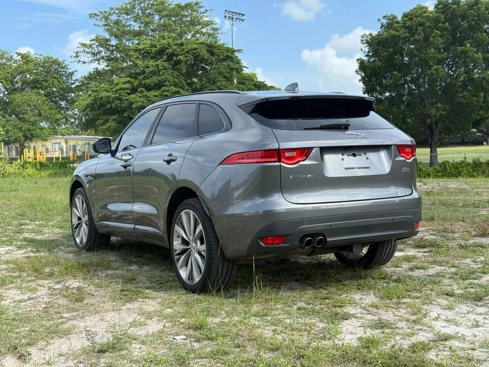 2017 Jaguar F-Pace - Image 6 of 12