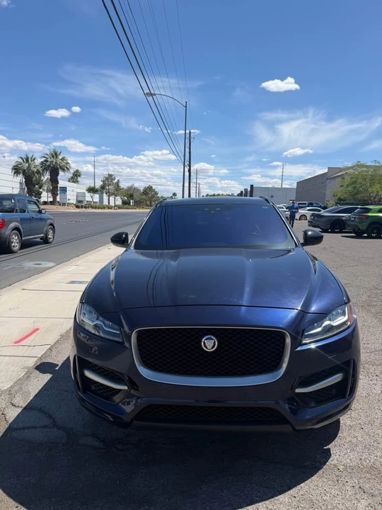 2017 Jaguar F-Pace - Image 2 of 19
