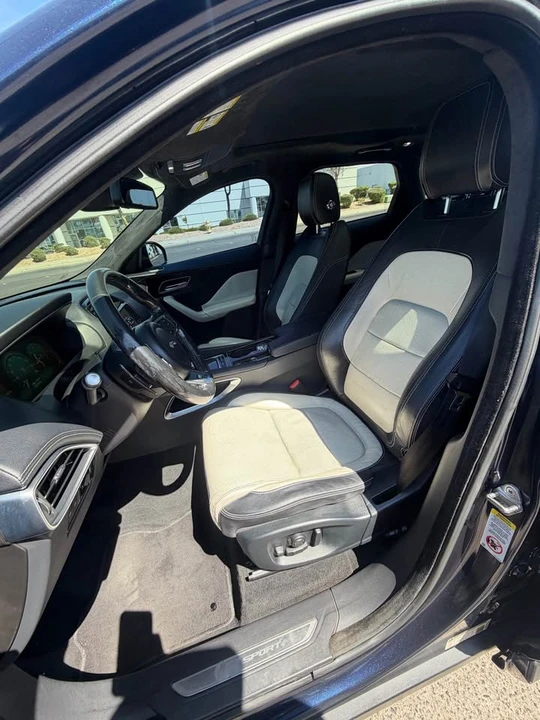 2017 Jaguar F-Pace - Image 9 of 19