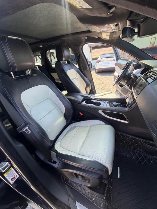 2017 Jaguar F-Pace - Image 15 of 19