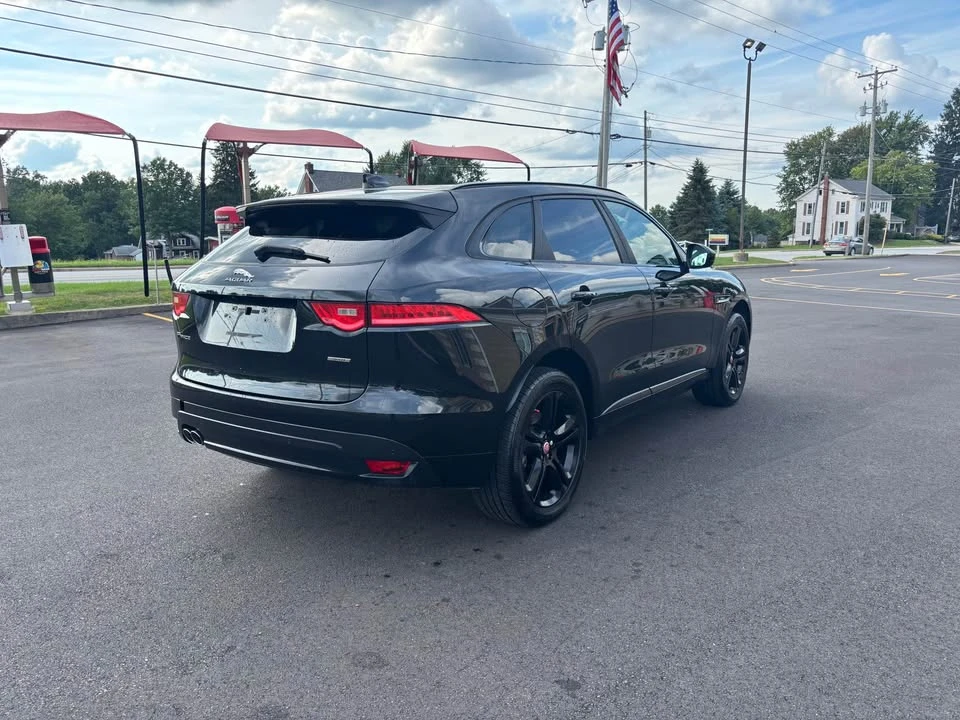 2017 Jaguar F-Pace - Image 4 of 12