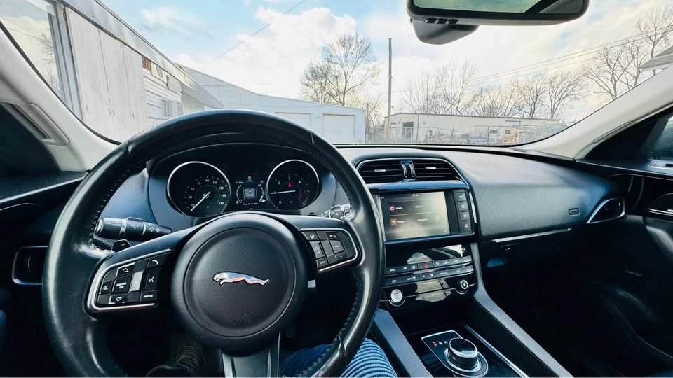 2017 Jaguar F-Pace - Image 12 of 12