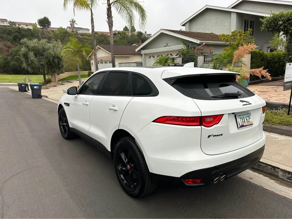 2017 Jaguar F-Pace - Image 2 of 6