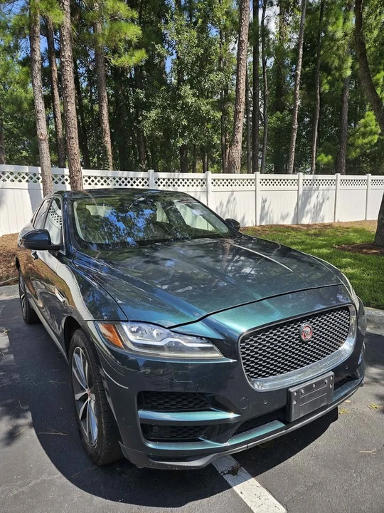2017 Jaguar F-Pace - Image 2 of 16