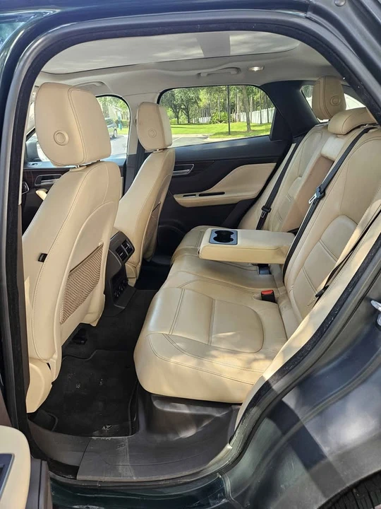 2017 Jaguar F-Pace - Image 6 of 16