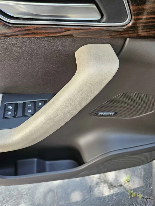 2017 Jaguar F-Pace - Image 10 of 16