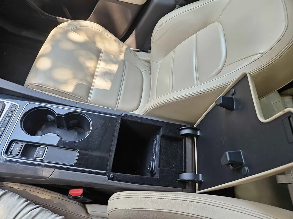 2017 Jaguar F-Pace - Image 12 of 16
