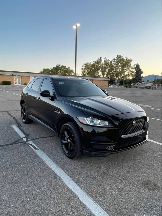 2017 Jaguar F-Pace - Image 3 of 9