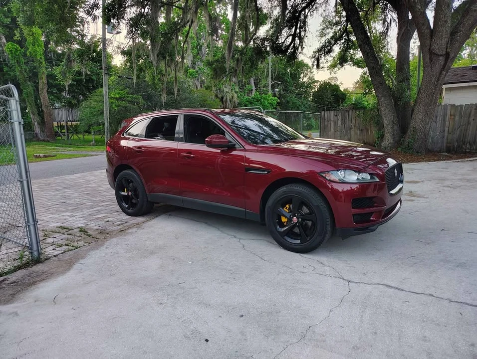 2017 Jaguar F-Pace - Image 4 of 9