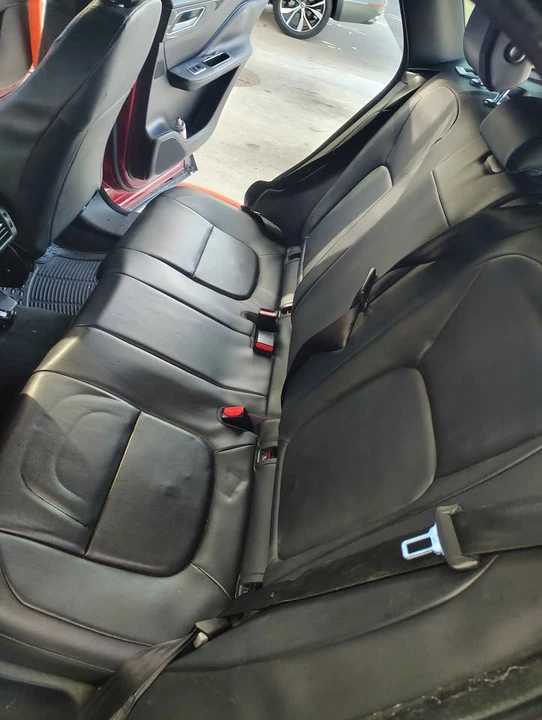 2017 Jaguar F-Pace - Image 7 of 9