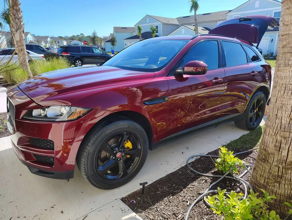 2017 Jaguar F-Pace - Image 3 of 9