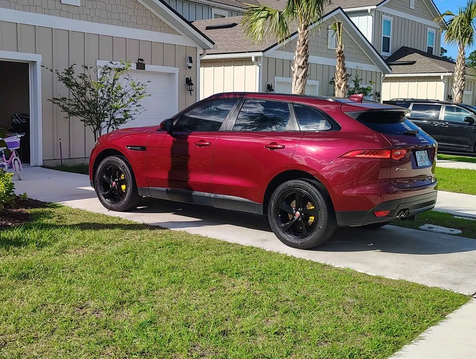 2017 Jaguar F-Pace - Image 6 of 9