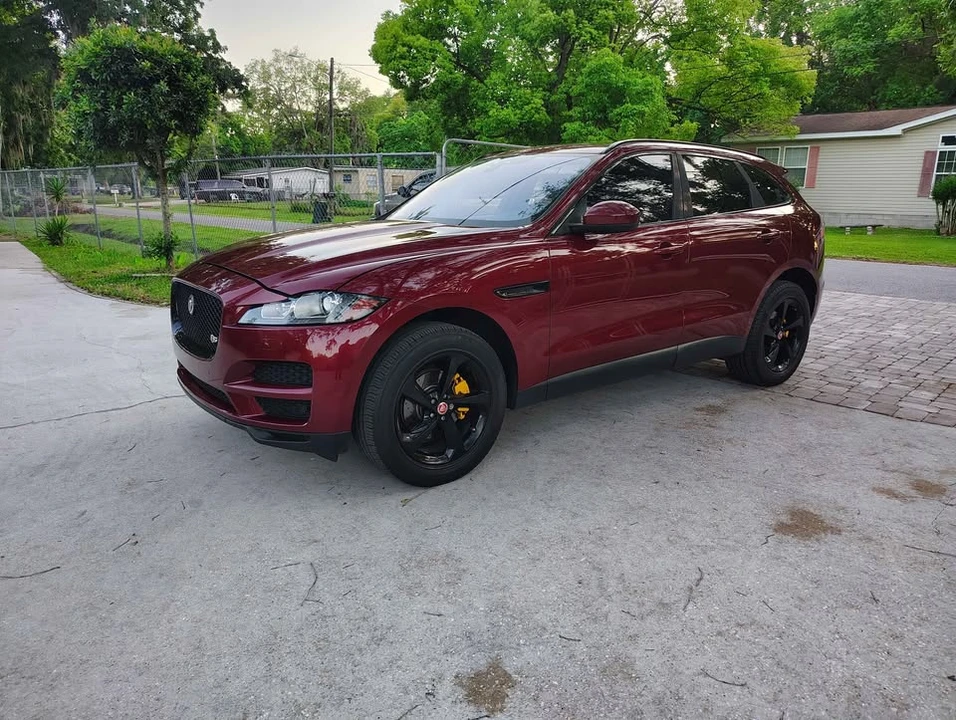 2017 Jaguar F-Pace - Image 5 of 9