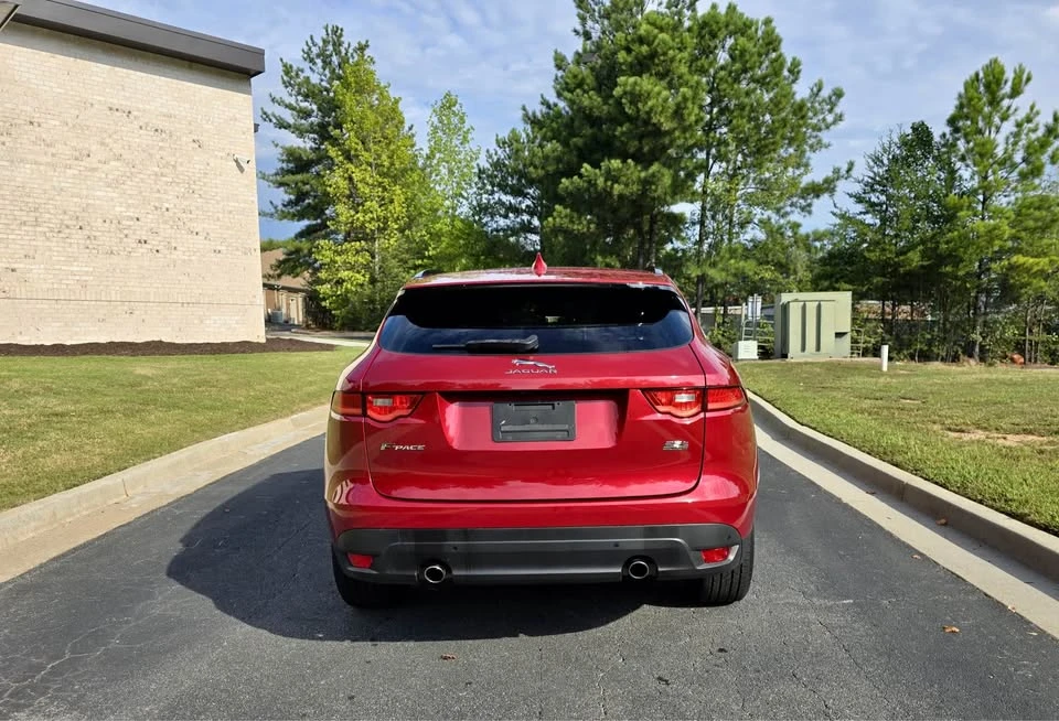 2017 Jaguar F-Pace - Image 5 of 20