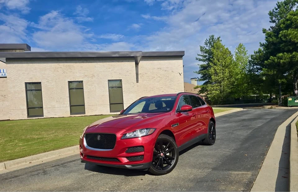 2017 Jaguar F-Pace - Image 3 of 20