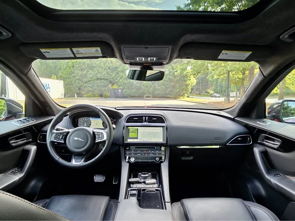 2017 Jaguar F-Pace - Image 17 of 20