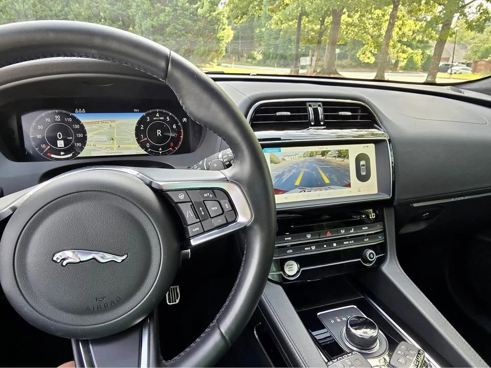 2017 Jaguar F-Pace - Image 13 of 20
