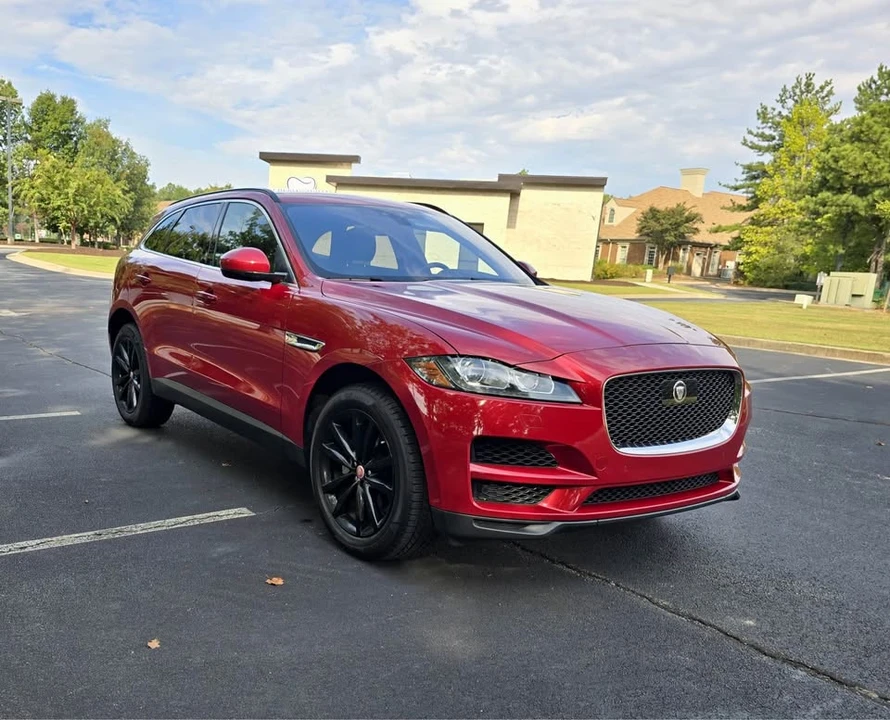 2017 Jaguar F-Pace - Image 2 of 20