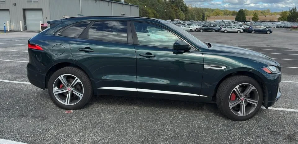 2017 Jaguar F-Pace - Image 8 of 13