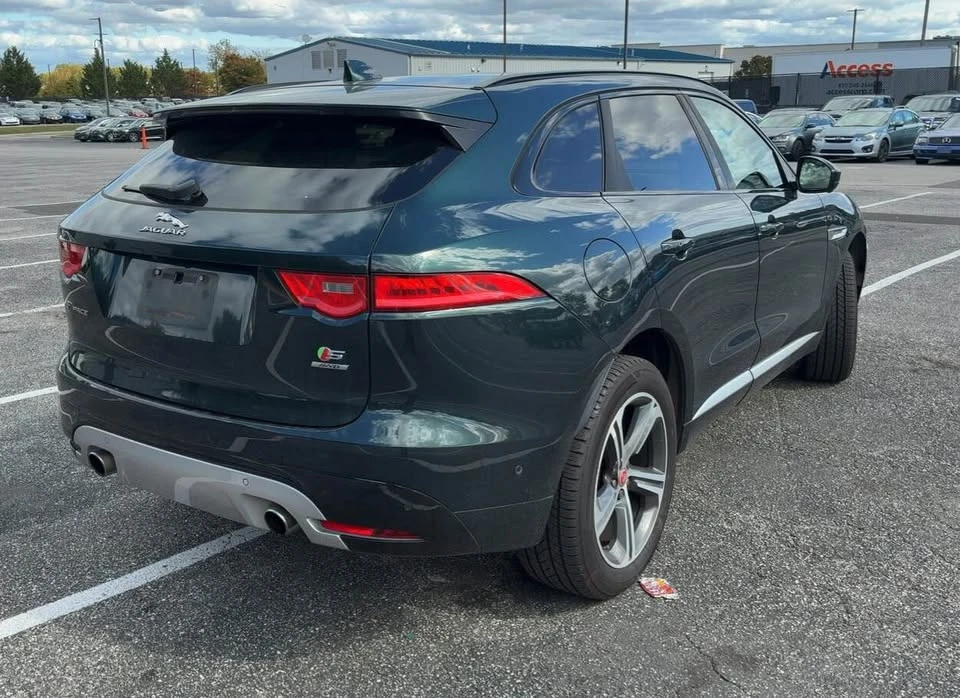 2017 Jaguar F-Pace - Image 9 of 13