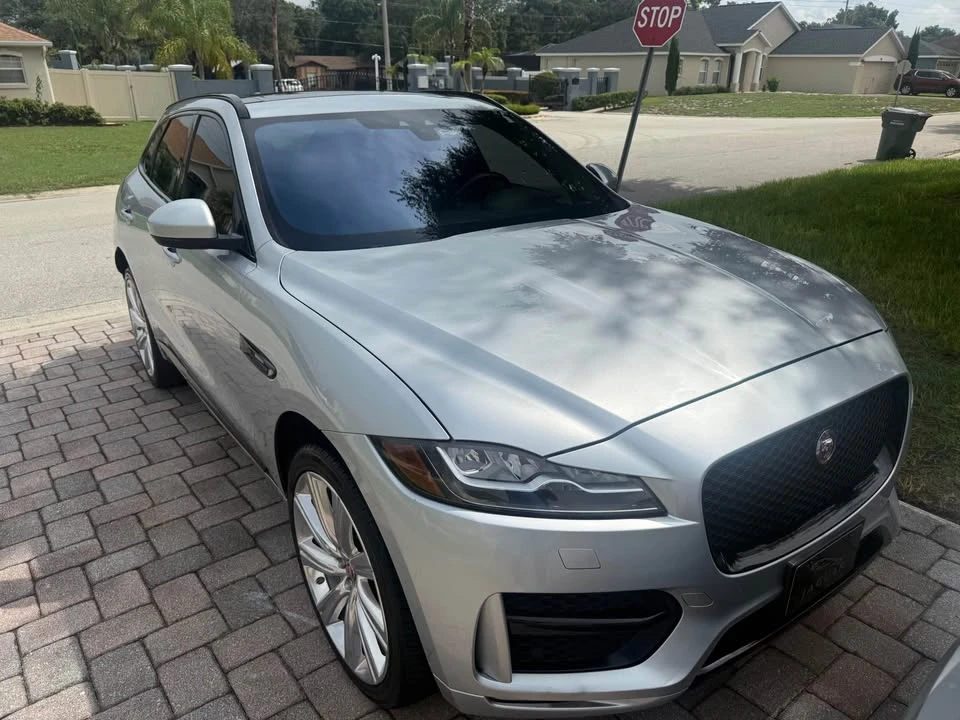 2017 Jaguar F-Pace - Image 3 of 10